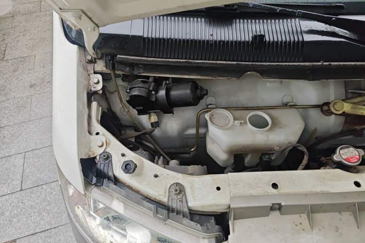 Used Jinbei New Hiace X30L 2016 1.5L Wealth Edition Van DLCG14 Engine Bay Right