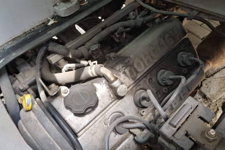 Used Jinbei New Hiace X30L 2016 1.3L Wealth Edition DLCG12 Engine Bay Right