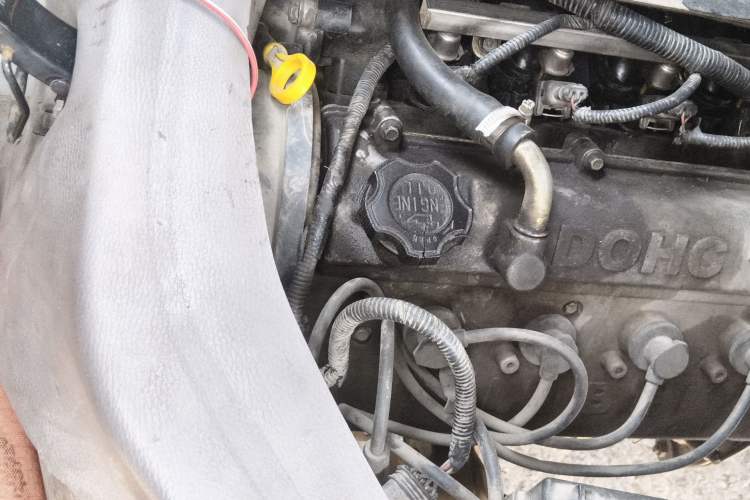 Used Jinbei New Hiace X30L 2016 1.5L Wealth Edition Van DLCG14 Engine Bay Right