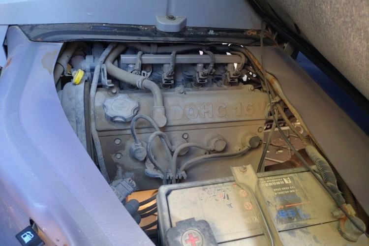 Used Jinbei New Hiace X30L 2016 1.3L Wealth Edition DLCG12 Engine Bay