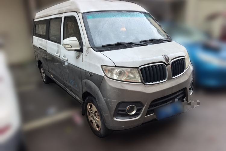 Used Jinbei New Hiace X30L 2016 1.5L Wealth Edition DLCG14 Front Right 45 Deg