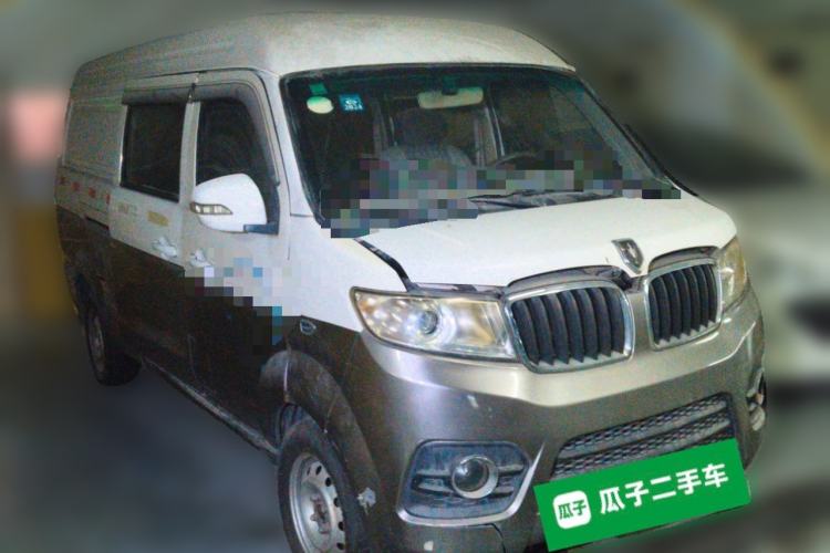 Used Jinbei New Hiace X30L 2016 1.5L Wealth Edition Van DLCG14 Front Right 45 Deg