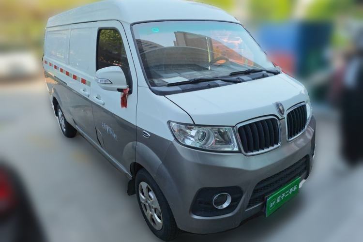 Used Jinbei New Hiace X30L 2016 1.5L Wealth Edition Van DLCG14 Front Right 45 Deg