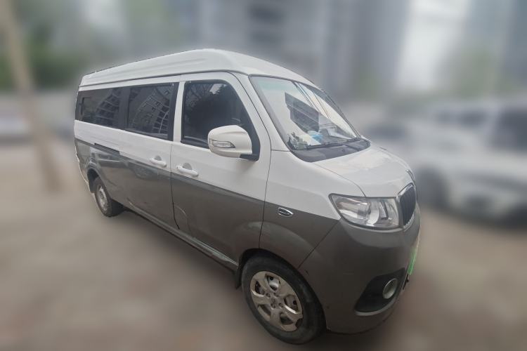 Used Jinbei New Hiace X30L 2016 1.3L Wealth Edition DLCG12 Front Right 45 Deg