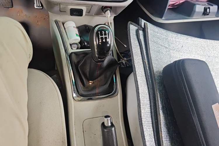 Used Jinbei New Hiace X30L 2016 1.5L Wealth Edition Van DLCG14 Gear Lever