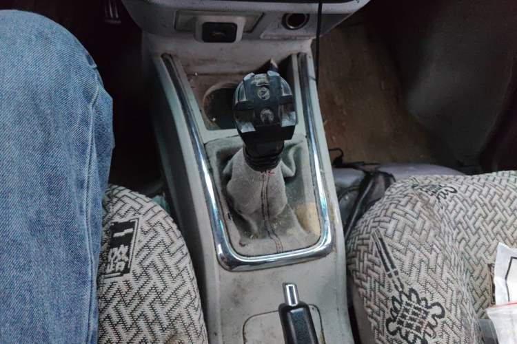 Used Jinbei New Hiace X30L 2016 1.5L Wealth Edition DLCG14 Gear Lever