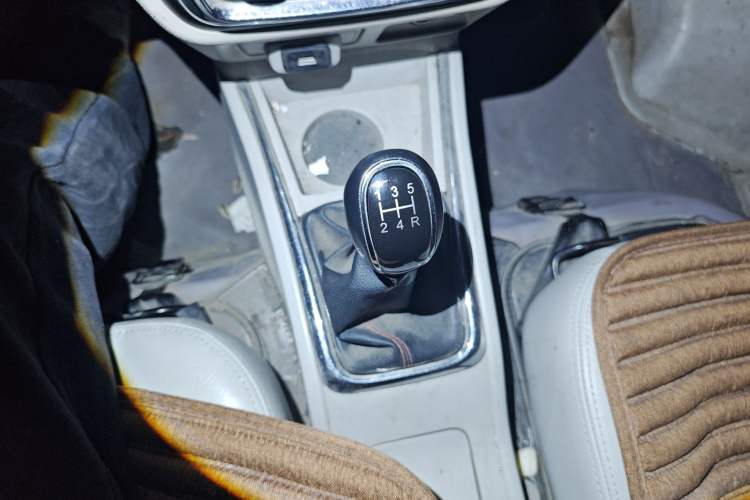 Used Jinbei New Hiace X30L 2016 1.3L Wealth Edition Van DLCG12 Gear Lever