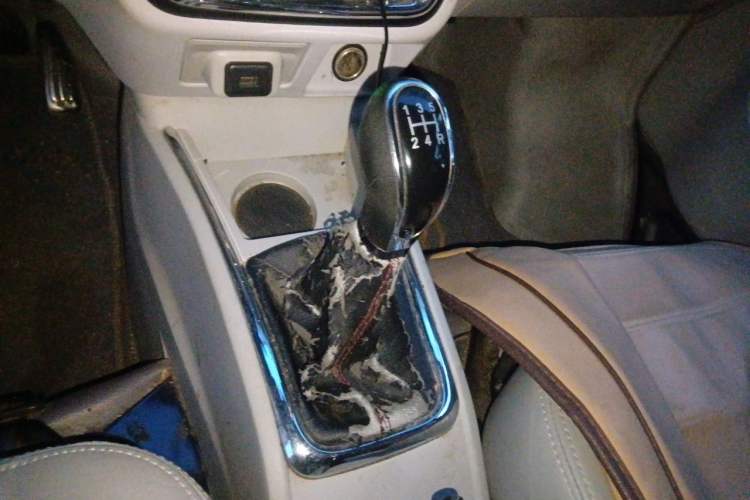 Used Jinbei New Hiace X30L 2016 1.5L Business Edition DLCG14 Gear Lever