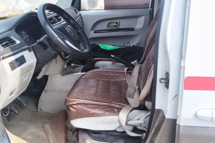Used Jinbei New Hiace X30L 2016 1.5L Wealth Edition Van DLCG14 Left Front Seat