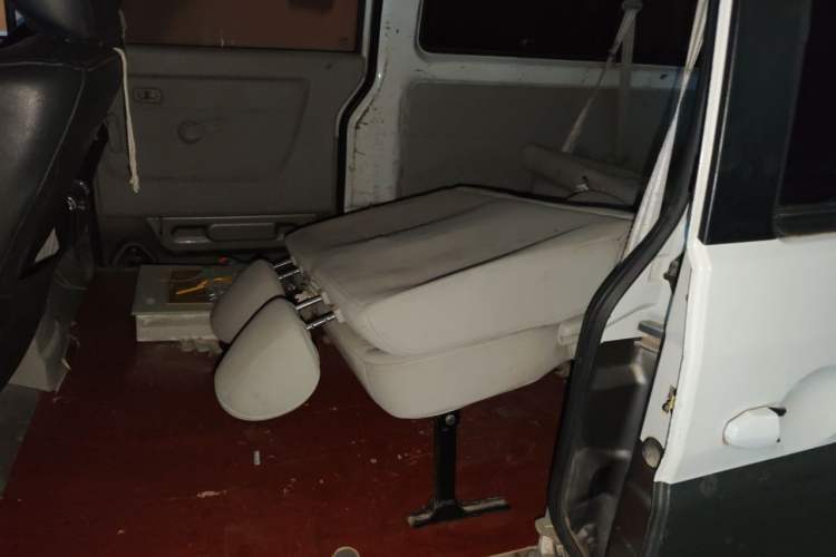 Used Jinbei New Hiace X30L 2016 1.5L Wealth Edition DLCG14 Left Rear Seat