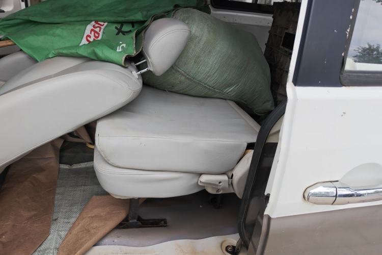 Used Jinbei New Hiace X30L 2016 1.3L Wealth Edition DLCG12 Left Rear Seat