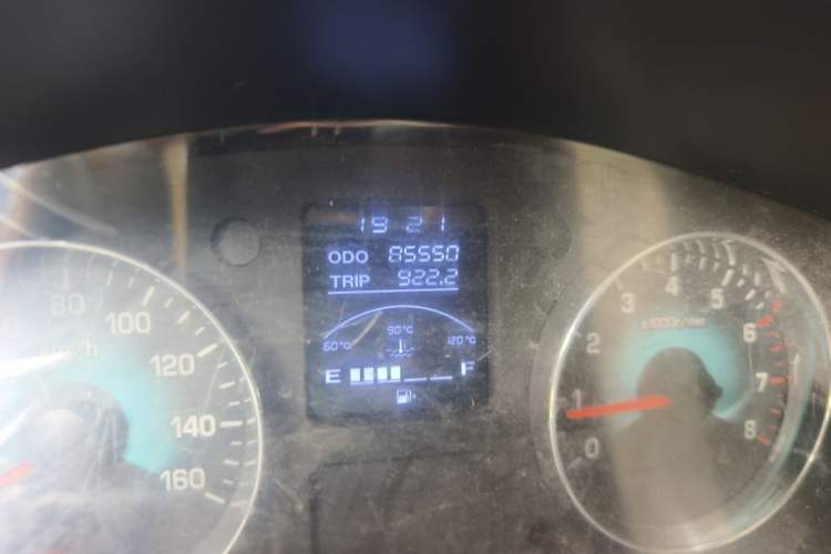 Used Jinbei New Hiace X30L 2016 1.3L Wealth Edition Van DLCG12 Odometer Close Up