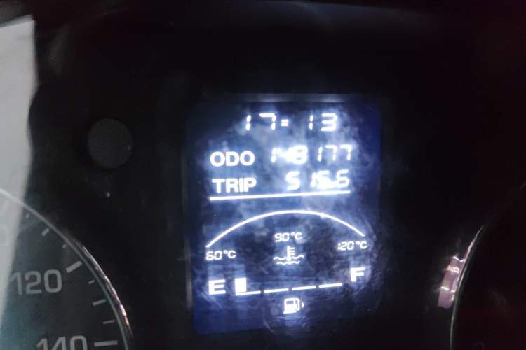 Used Jinbei New Hiace X30L 2016 1.5L Wealth Edition DLCG14 Odometer Close Up