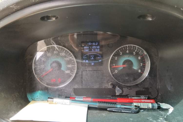 Used Jinbei New Hiace X30L 2016 1.3L Wealth Edition DLCG12 Odometer Close Up