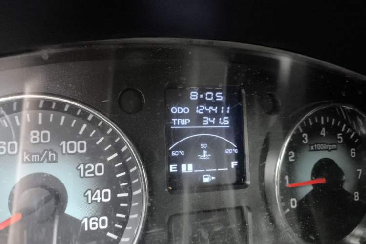 Used Jinbei New Hiace X30L 2016 1.5L Wealth Edition DLCG14 Odometer Close Up