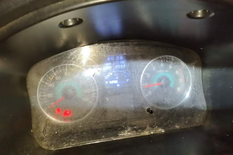 Used Jinbei New Hiace X30L 2016 1.5L Wealth Edition DLCG14 Odometer Close Up