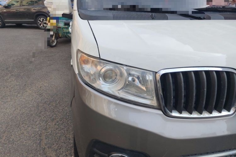 Used Jinbei New Hiace X30L 2016 1.5L Wealth Edition Natural Gas DLCG14 Right Front Headlight