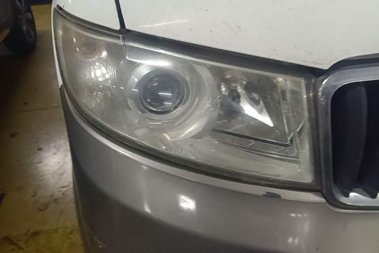 Used Jinbei New Hiace X30L 2016 1.5L Wealth Edition DLCG14 Right Front Headlight
