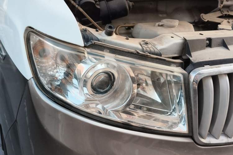 Used Jinbei New Hiace X30L 2016 1.5L Wealth Edition DLCG14 Right Front Headlight