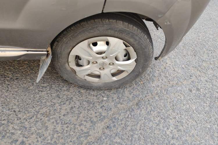 Used Jinbei New Hiace X30L 2016 1.5L Wealth Edition Natural Gas DLCG14 Right Front Wheel Hub