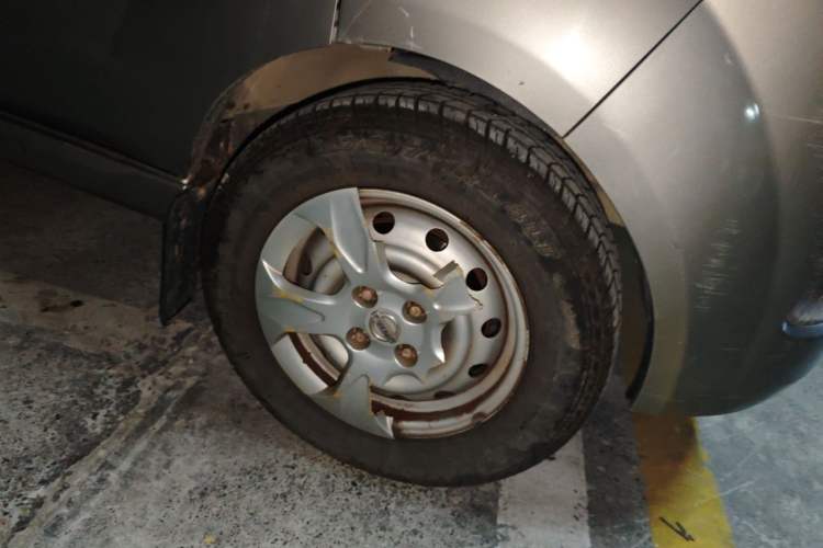 Used Jinbei New Hiace X30L 2016 1.5L Wealth Edition DLCG14 Right Front Wheel Hub