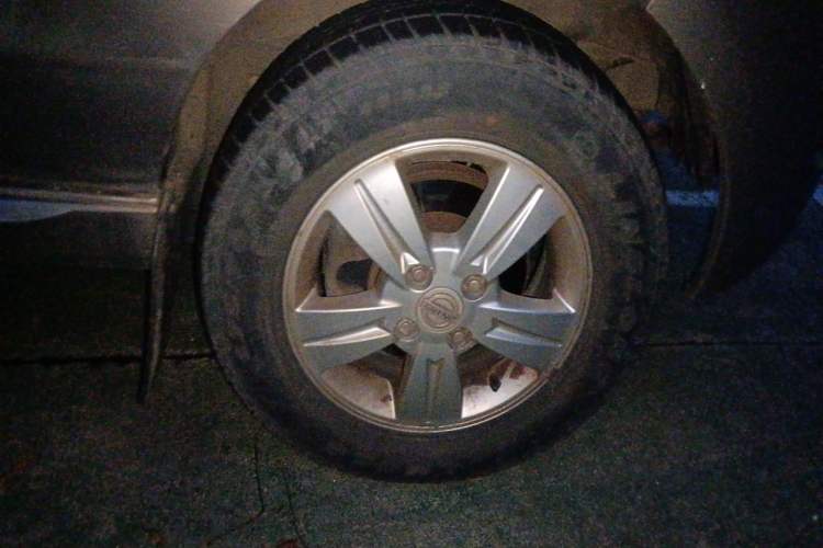 Used Jinbei New Hiace X30L 2016 1.5L Business Edition DLCG14 Right Front Wheel Hub