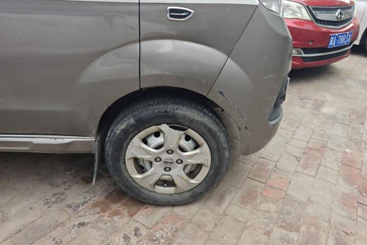 Used Jinbei New Hiace X30L 2016 1.3L Wealth Edition DLCG12 Right Front Wheel Hub