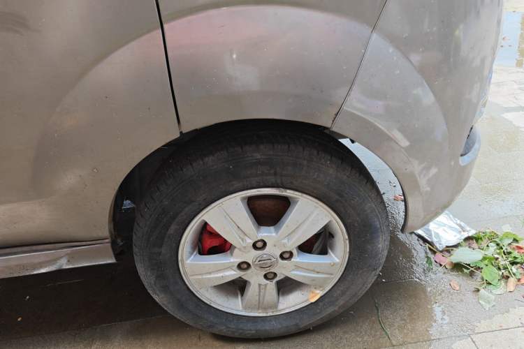 Used Jinbei New Hiace X30L 2016 1.3L Wealth Edition DLCG12 Right Front Wheel Hub