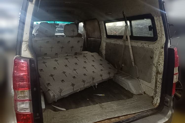 Used Jinbei New Hiace X30L 2016 1.5L Wealth Edition DLCG14 Trunk