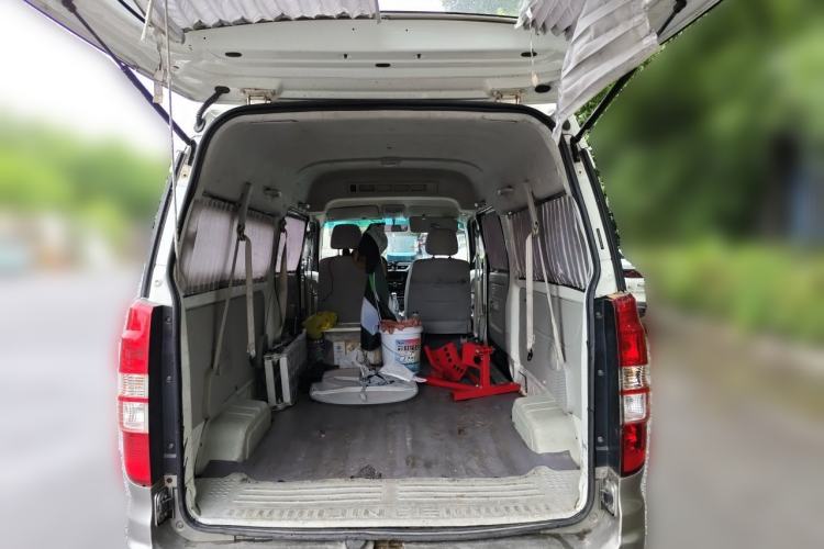 Used Jinbei New Hiace X30L 2016 1.5L Wealth Edition DLCG14 Trunk