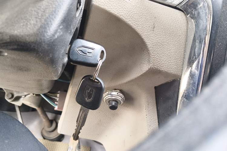 Used Jinbei New Hiace X30L 2016 1.5L Wealth Edition Van DLCG14 Vehicle Key