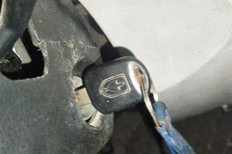 Used Jinbei New Hiace X30L 2016 1.5L Wealth Edition Van DLCG14 Vehicle Key