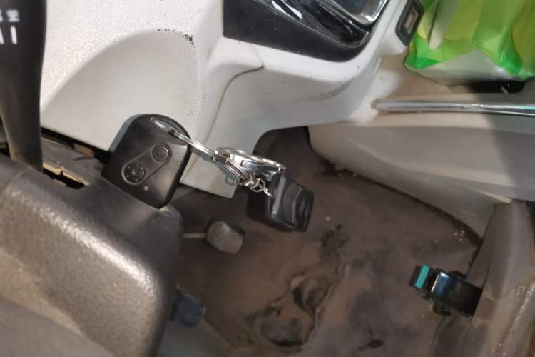 Used Jinbei New Hiace X30L 2016 1.5L Business Edition DLCG14 Vehicle Key