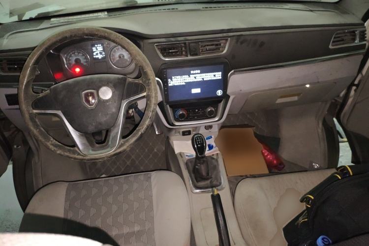 Used Jinbei New Hiace X30L 2016 1.5L Wealth Edition Van DLCG14 Center Console