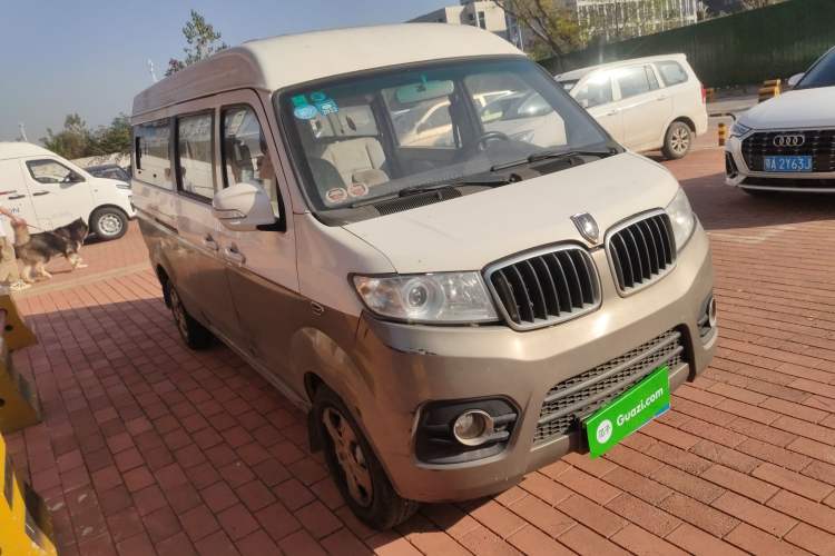 Used Jinbei New Hiace X30L 2016 1.3L Wealth Edition DLCG12 Front Right 45 Deg
