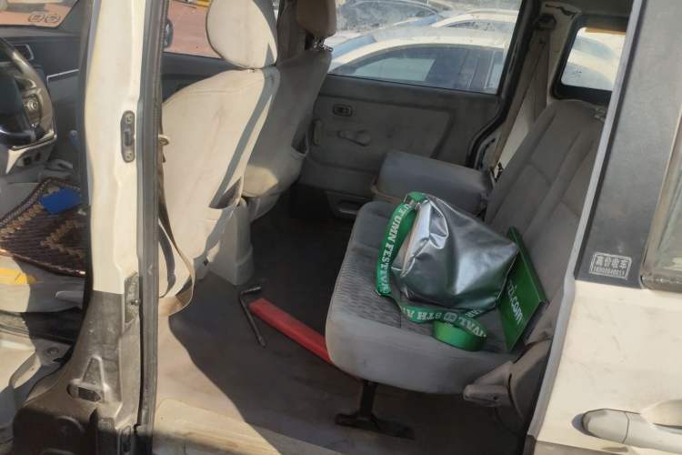 Used Jinbei New Hiace X30L 2016 1.3L Wealth Edition DLCG12 Left Rear Seat