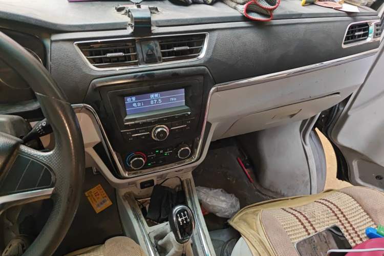 Used Jinbei New Hiace X30L 2016 1.5L Wealth Edition Van DLCG14 Audio And AC Panel