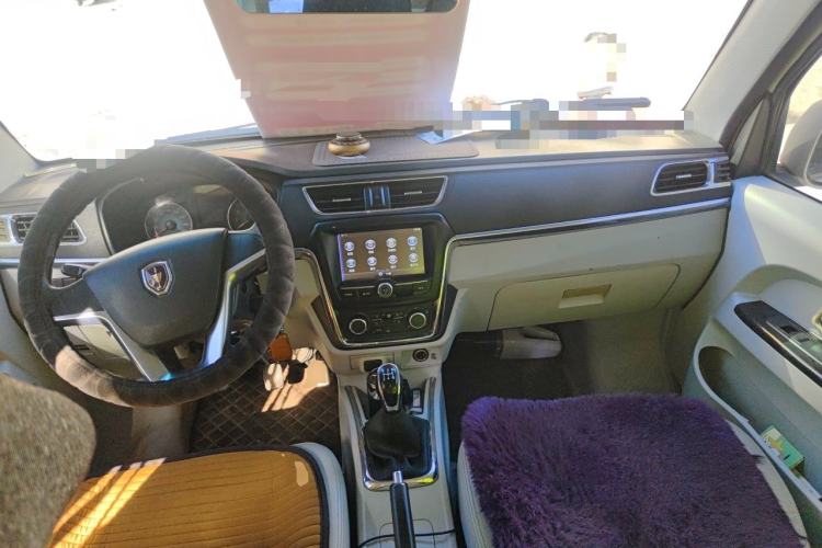 Used Jinbei New Hiace X30L 2016 1.5L Business Edition DLCG14 Center Console