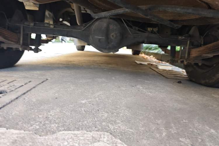 Used Jinbei New Hiace X30L 2016 1.5L Wealth Edition DLCG14 Chassis Rear