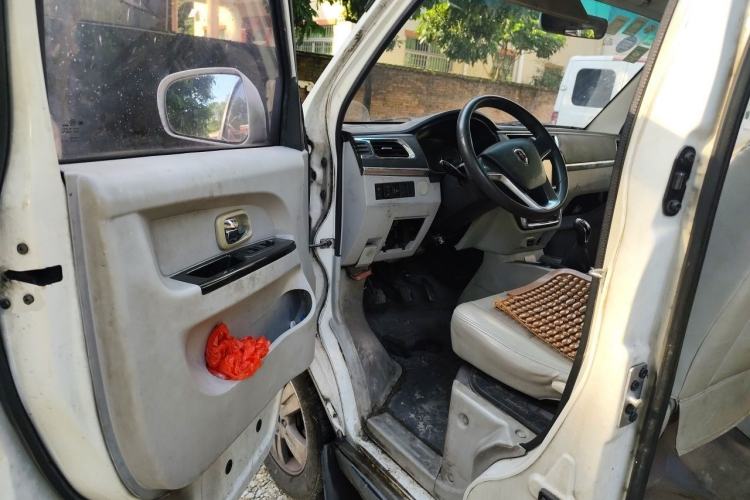 Used Jinbei New Hiace X30L 2016 1.5L Business Edition Van DLCG14 Driver Seat