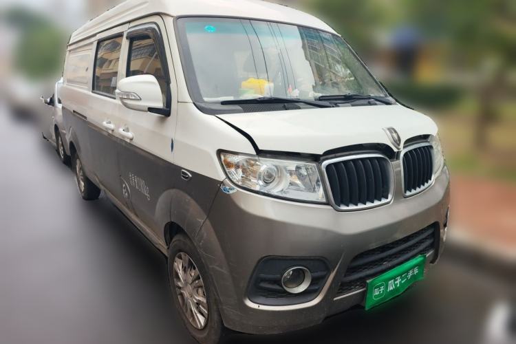 Used Jinbei New Hiace X30L 2016 1.5L Wealth Edition Van DLCG14 Front Right 45 Deg