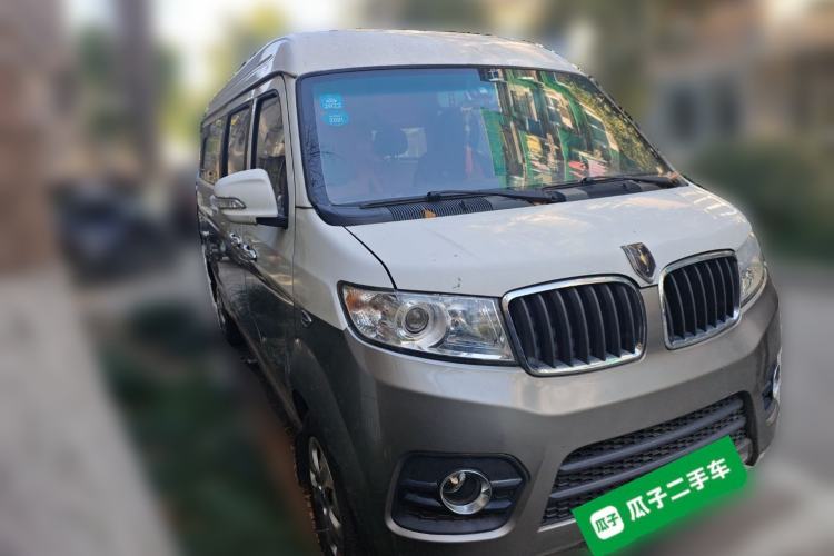 Used Jinbei New Hiace X30L 2016 1.5L Wealth Edition DLCG14 Front Right 45 Deg