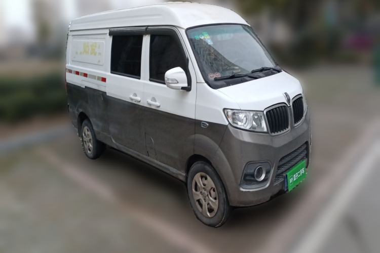 Used Jinbei New Hiace X30L 2016 1.5L Wealth Edition DLCG14 Front Right 45 Deg