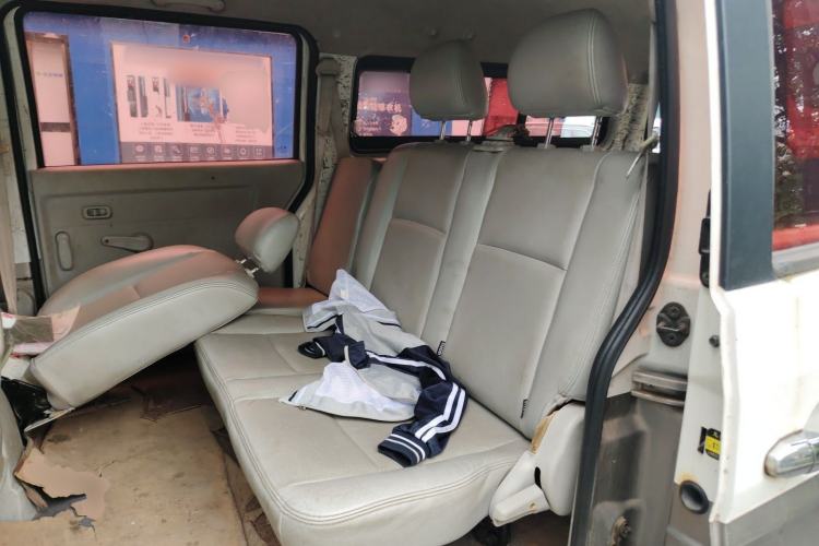 Used Jinbei New Hiace X30L 2016 1.5L Wealth Edition DLCG14 Left Rear Seat