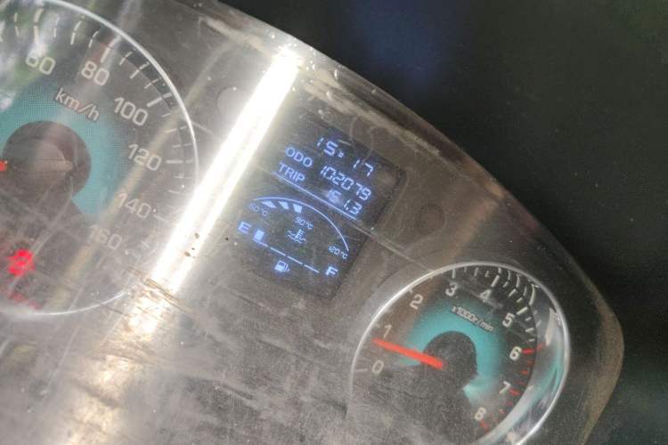 Used Jinbei New Hiace X30L 2016 1.5L Wealth Edition DLCG14 Odometer Close Up