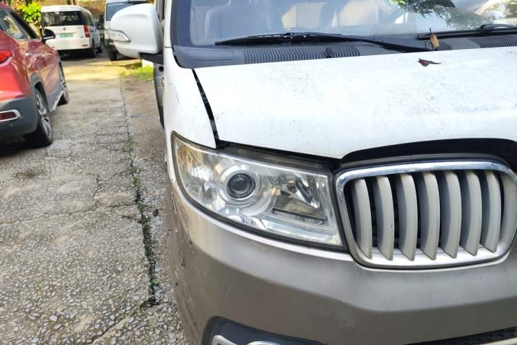 Used Jinbei New Hiace X30L 2016 1.5L Business Edition Van DLCG14 Right Front Headlight
