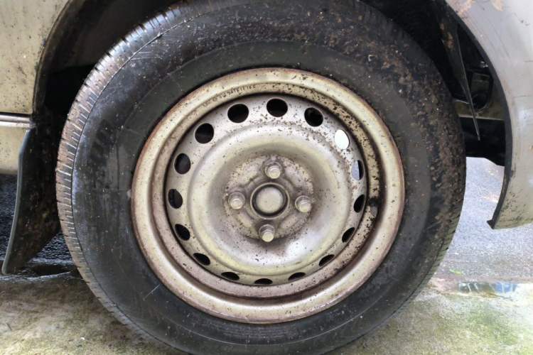 Used Jinbei New Hiace X30L 2016 1.5L Wealth Edition DLCG14 Right Front Wheel Hub