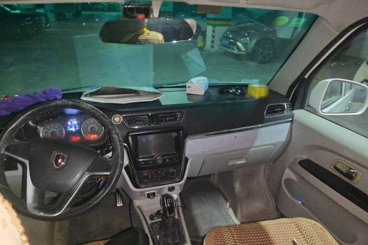 Used Jinbei New Hiace X30L 2016 1.5L Wealth Edition Van DLCG14 Center Console