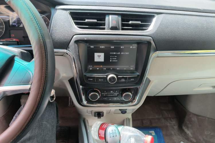Used Jinbei New Hiace X30L 2016 1.3L Wealth Edition DLCG12 Audio And AC Panel