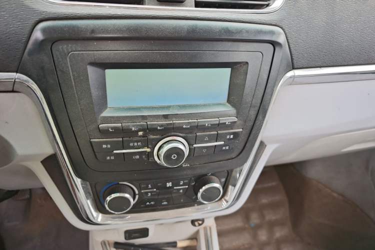 Used Jinbei New Hiace X30L 2016 1.5L Wealth Edition DLCG14 Audio And AC Panel